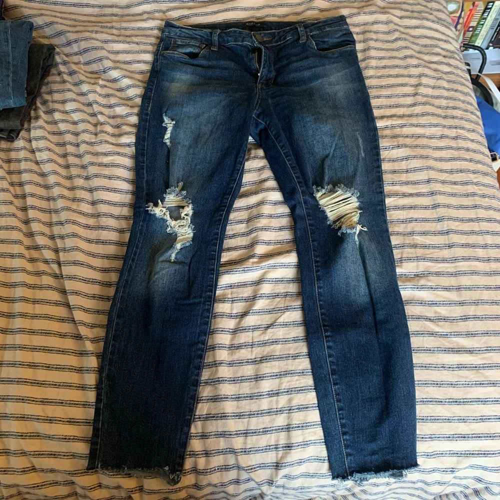 Dark blue ripped skinny jeans